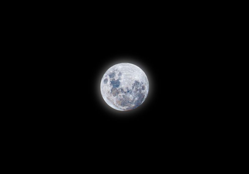 Lunární kalendář 2026 — novy a úplňky